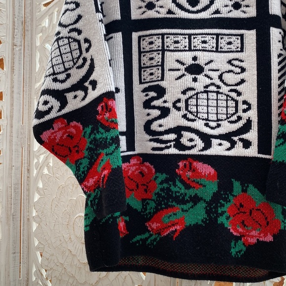 Funky 80s colorful unique rare and retro vintage floral zodiac knitted sweater - Picture 6 of 12